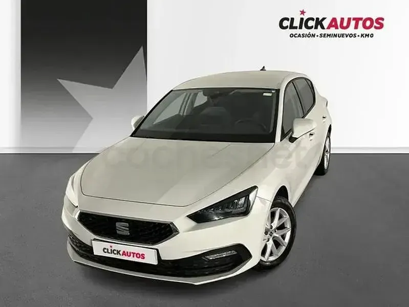 Usado Seat Leon Style 110 CV (80 kW) 2024 Blanco Berlina