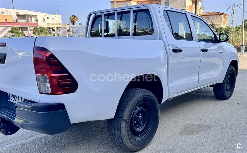 Blanco Usado 2021 Toyota HiLux Recogida | 26.000 € (Super precio) - Imagen 1/4