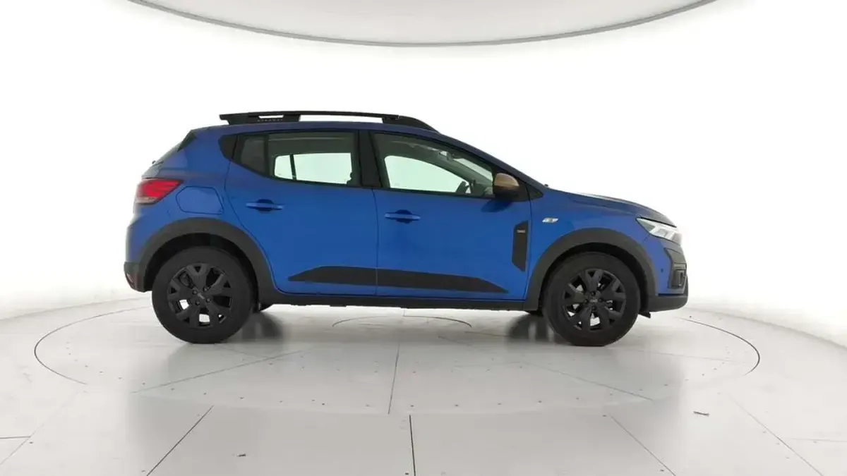 Usado Dacia Sandero Extreme 101 CV (74 kW) 2025 Azul Utilitario