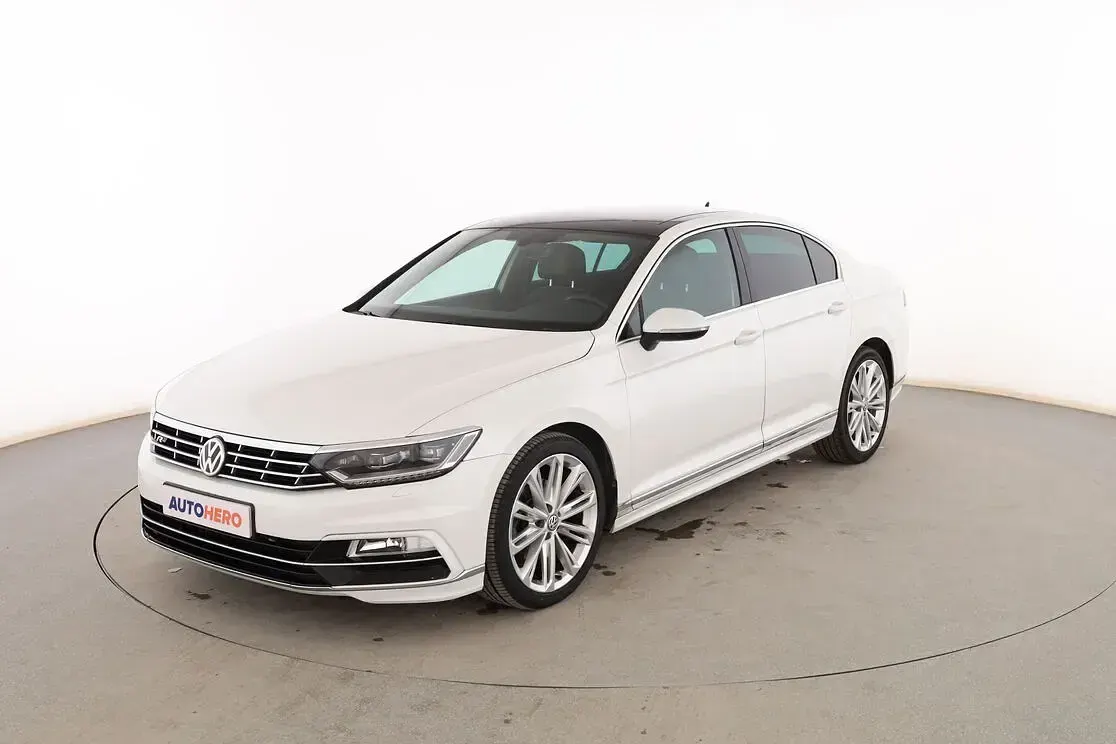 Usado VW Passat Sport 220 CV (161 kW) 2016 Berlina