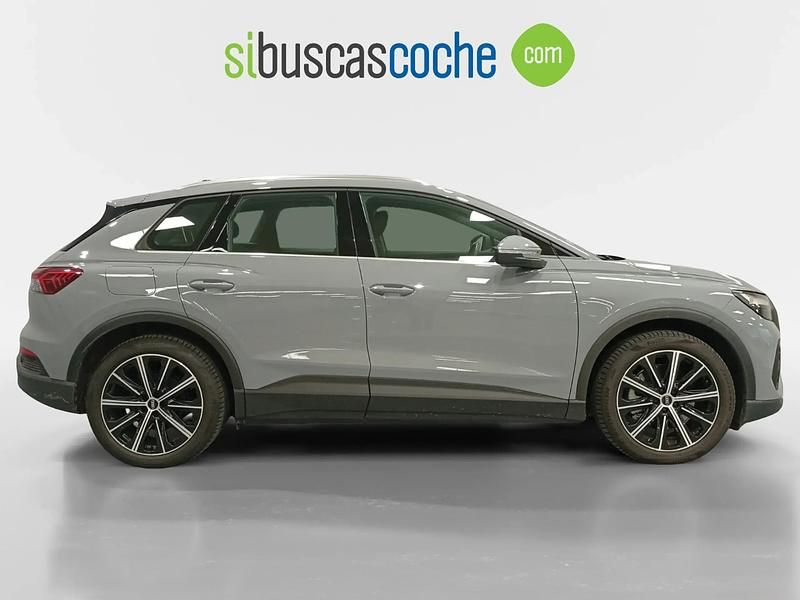 Usado Audi Q4 e-tron Advanced Plus 150 kW (204 CV) 2023 Gris/plata SUV