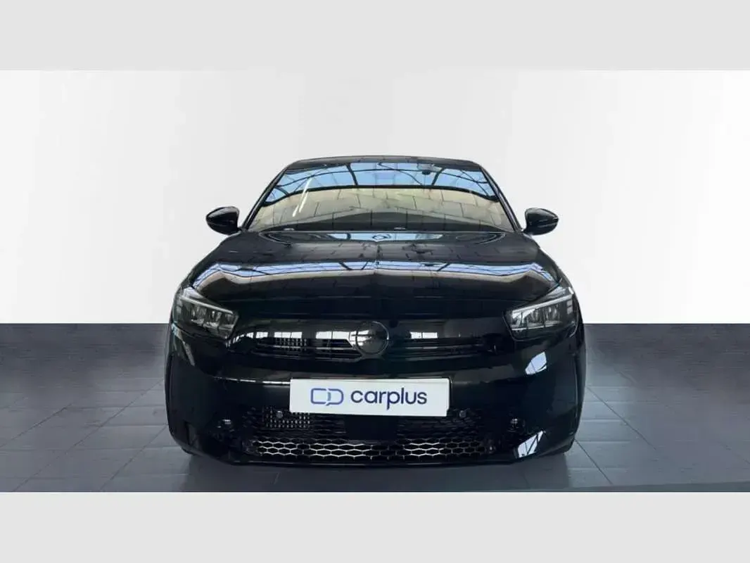 Usado Opel Corsa 110 CV (80 kW) 2025 Negro Utilitario