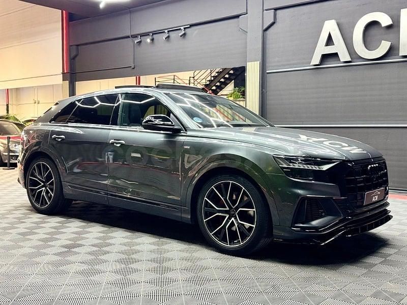 Usado Audi Q8 S-Line 340 CV (250 kW) 2020 Gris / plata SUV