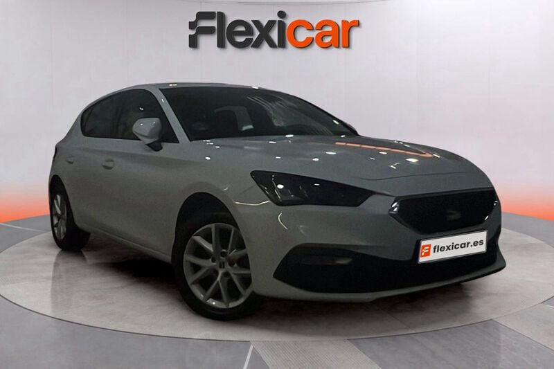 Blanco Usado 2023 Seat Leon Style Familiar | 20.390 € (Precio justo) - Imagen 1/4