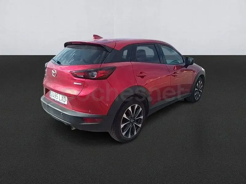 Usado Mazda CX-3 121 CV (88 kW) 2022 Granate SUV