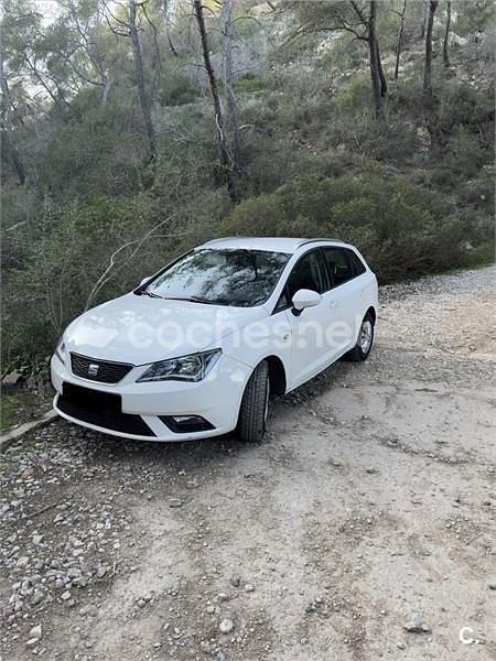 Usado Seat Ibiza ST CONNECT 90 CV (66 kW) 2016 Blanco Familiar