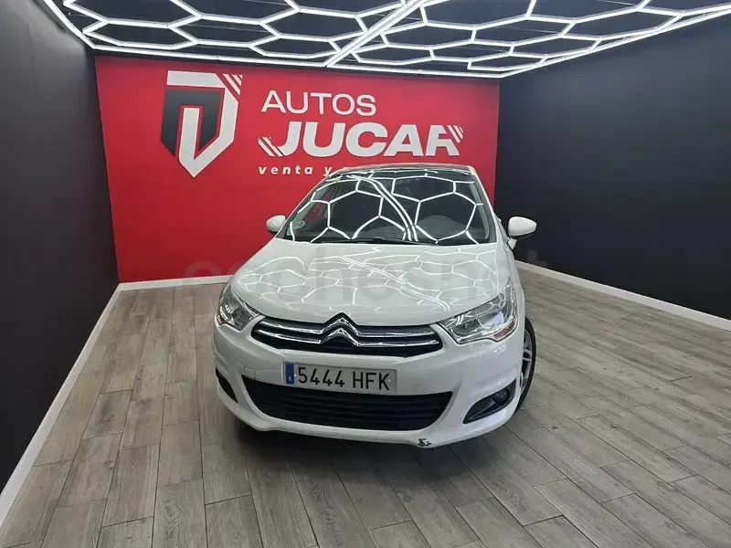 Usado Citroën C4 Exclusive 112 CV (82 kW) 2012 Blanco Berlina