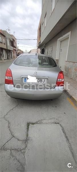 Usado Nissan Primera Acenta 109 CV (80 kW) 2004 Gris / plata Berlina