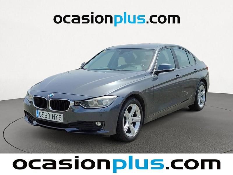 Używany BMW 318 143 KM (105 kW) 2014 Szary Sedan/Limuzyna