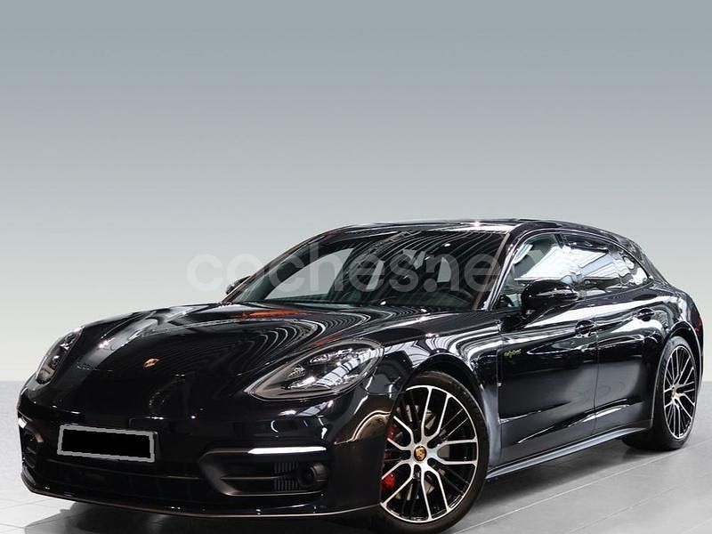 Usado Porsche Panamera Sport Turismo 560 CV (411 kW) 2023 Negro Familiar