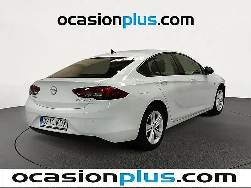 Usado Opel Insignia Business 110 HP (80 kW) 2017 Branco Sedan