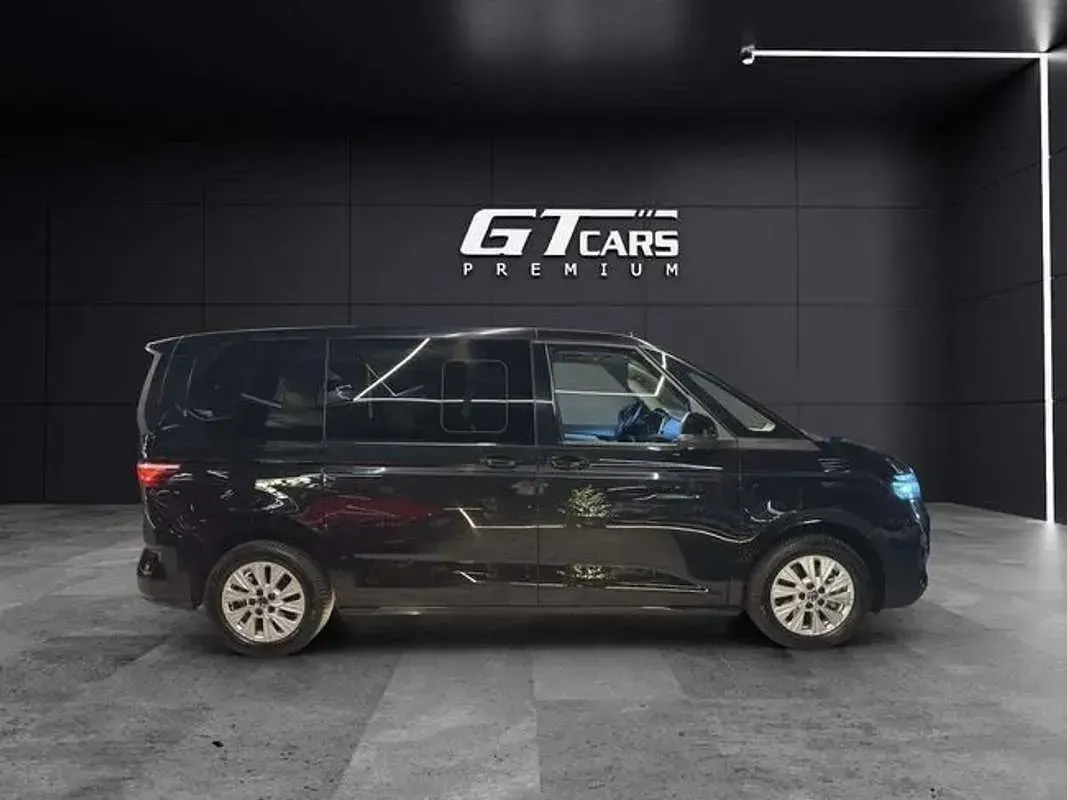 Usado VW Multivan 177 CV (130 kW) 2025 Negro Monovolumen