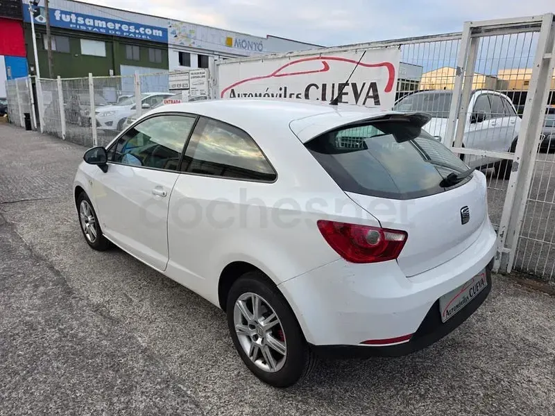Usado Seat Ibiza SC Copa 90 CV (66 kW) 2012 Blanco Utilitario