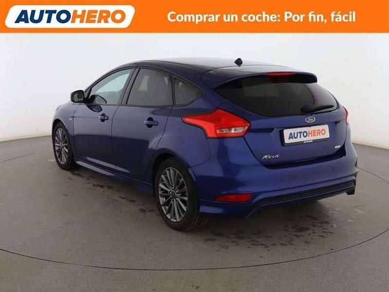 Usado Ford Focus ST-Line 126 CV (92 kW) 2018 Azul Berlina
