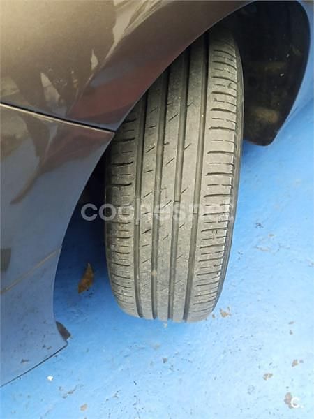 Usado Renault Grand Scénic III Dynamique 105 CV (77 kW) 2010 Marrón Monovolumen