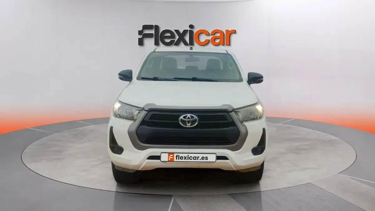 Usado Toyota HiLux 150 CV (110 kW) 2021 Blanco Pickup/Camioneta