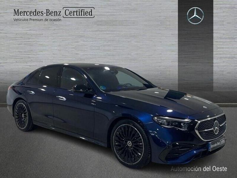 Usado Mercedes E220 AMG line 197 CV (144 kW) 2024 Azul Berlina