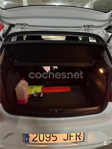 Usado VW Polo Advance 60 CV (44 kW) 2015 Blanco Berlina