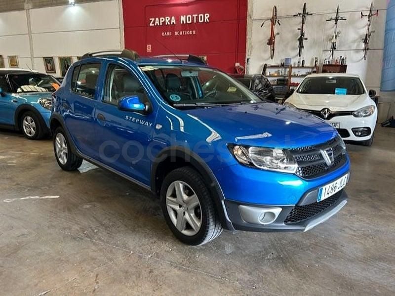 Usado Dacia Sandero Stepway 90 CV (66 kW) 2016 Azul Berlina