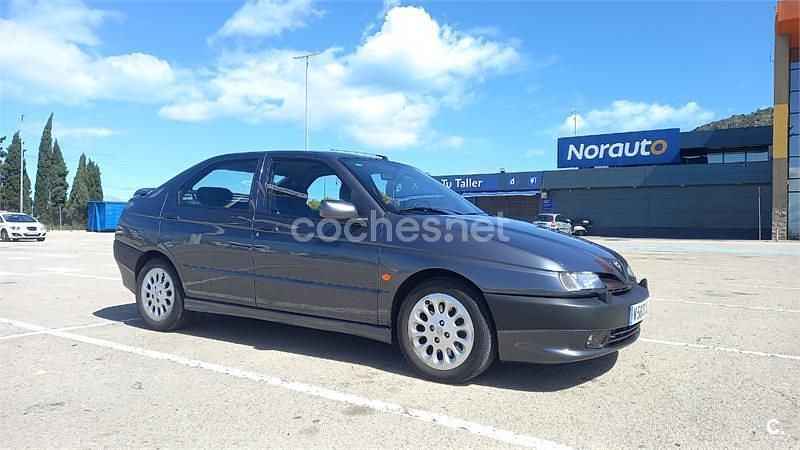 Gris / plata Usado 1999 Alfa Romeo 146 Ti Utilitario | 3500 € - Imagen 1/4