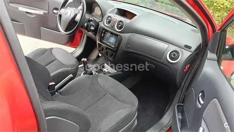 Usado Citroën C2 125 CV (91 kW) 2005 Rojo Utilitario