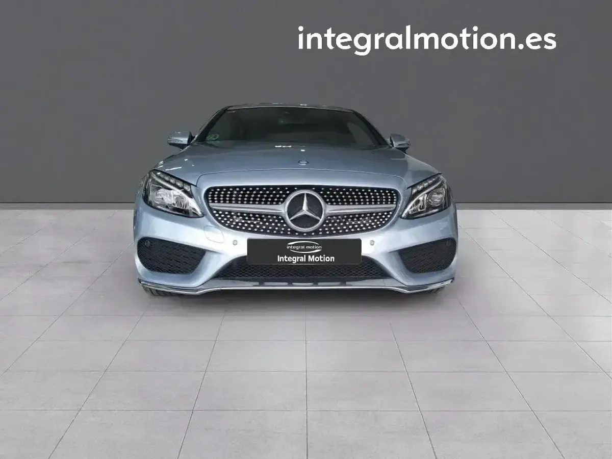 Usado Mercedes C220 170 CV (125 kW) 2016 Gris Coupe