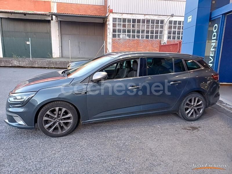 Usado Renault Mégane GT Line GT-Line 130 CV (95 kW) 2016 Gris / plata Familiar