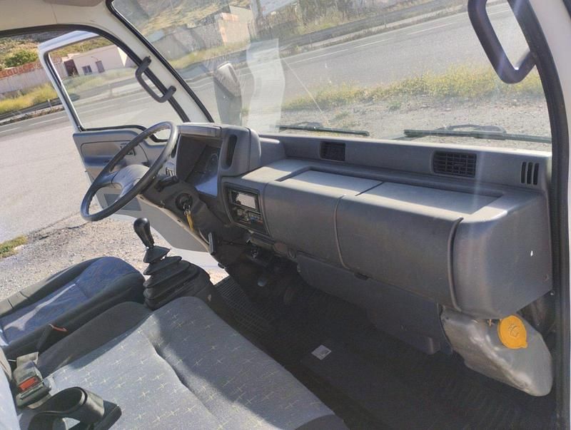 Usado Nissan Cabstar 125 CV (91 kW) 2006 Blanco Recogida