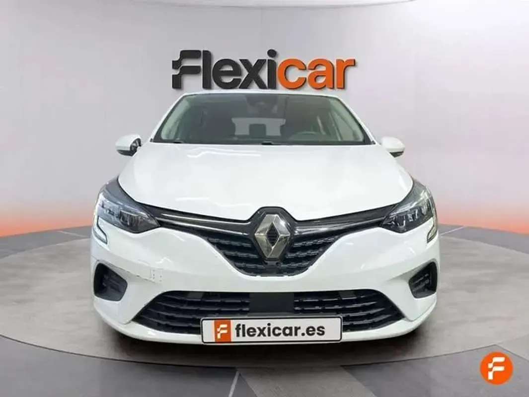 Usado Renault Clio V SE 65 CV (47 kW) 2022 Blanco Berlina