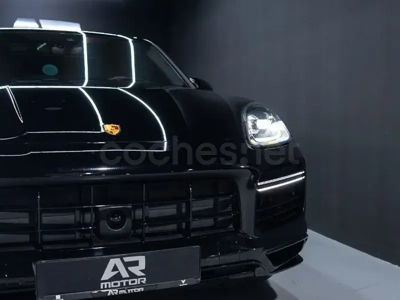 Usado Porsche Cayenne 680 CV (500 kW) 2022 Negro SUV