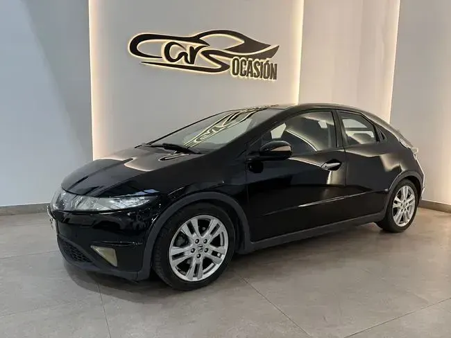 Usado Honda Civic Comfort 140 CV (102 kW) 2010 Negro Berlina