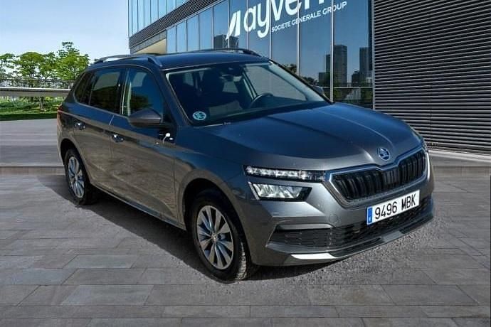 Usado Skoda Kamiq Ambition 110 CV (80 kW) 2022 SUV