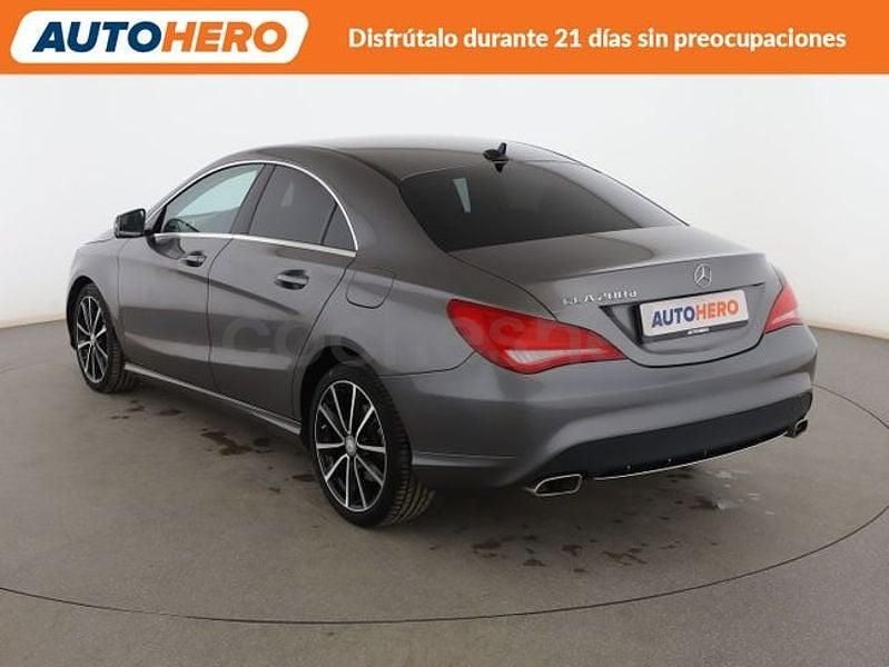Usado Mercedes CLA200 Urban 136 CV (100 kW) 2016 Gris Coupe