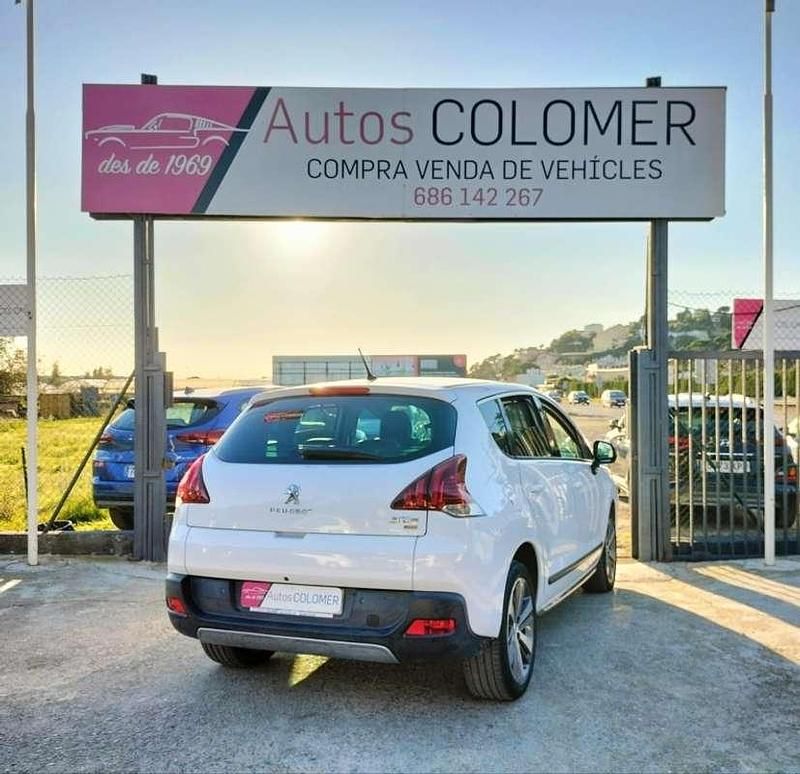 Usado Peugeot 3008 Allure 115 CV (84 kW) 2013 Blanco Familiar