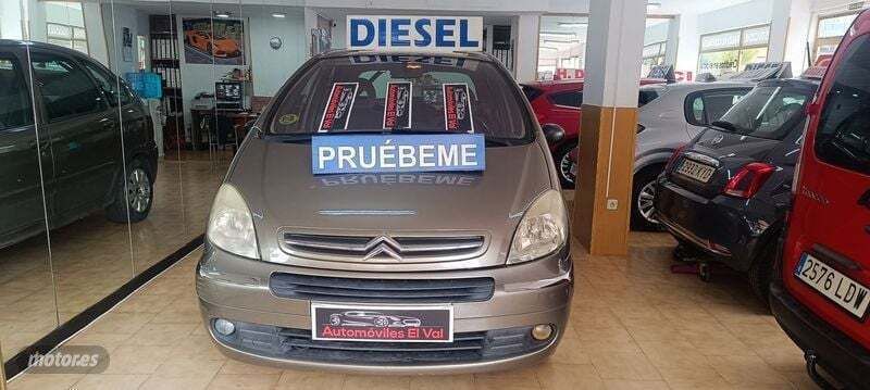 Gris Usado 2006 Citroën Xsara Picasso Monovolumen | 3990 € - Imagen 1/4