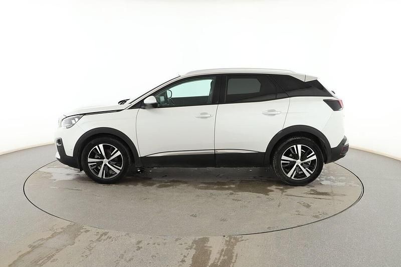 Usado Peugeot 3008 Allure 130 CV (95 kW) 2018 Blanco SUV