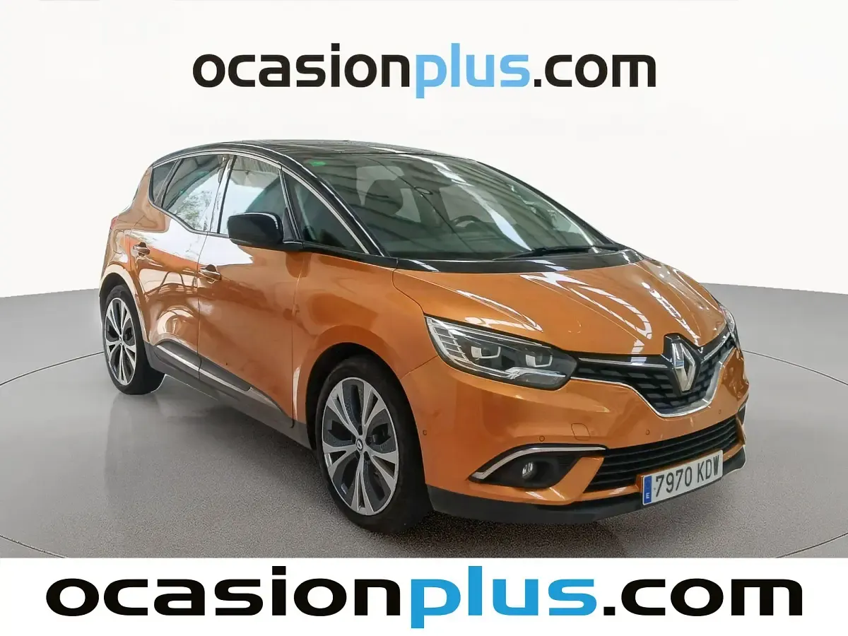 Usado Renault Scénic III Zen 130 CV (95 kW) 2017 Naranja Monovolumen