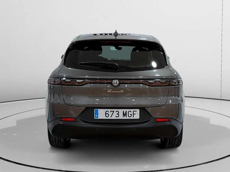 Usado Alfa Romeo Tonale Super 131 CV (96 kW) 2023 Negro SUV