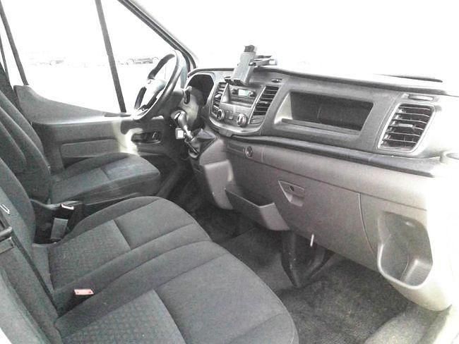 Usado Ford Transit 131 CV (96 kW) 2022 Blanco Berlina