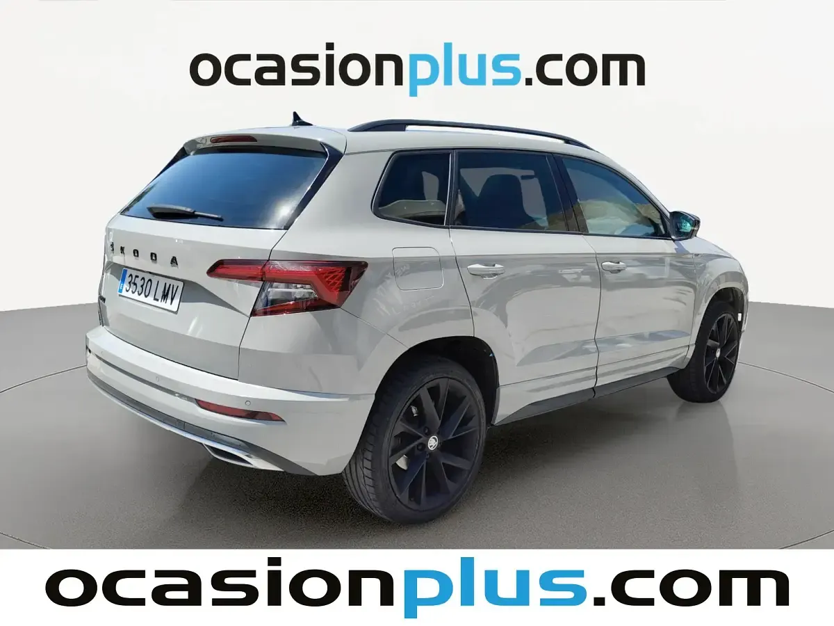 Usado Skoda Karoq SportLine 150 CV (110 kW) 2021 Gris SUV