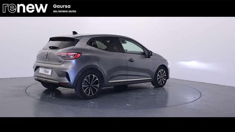 Usado Renault Clio V Techno 143 CV (105 kW) 2025 Gris Utilitario