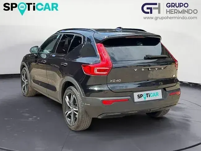 Usado Volvo XC40 R-Design 211 CV (155 kW) 2021 Negro SUV