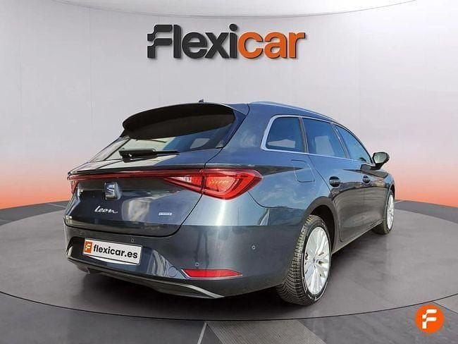 Usado Seat Leon Reference 90 CV (66 kW) 2021 Gris Berlina