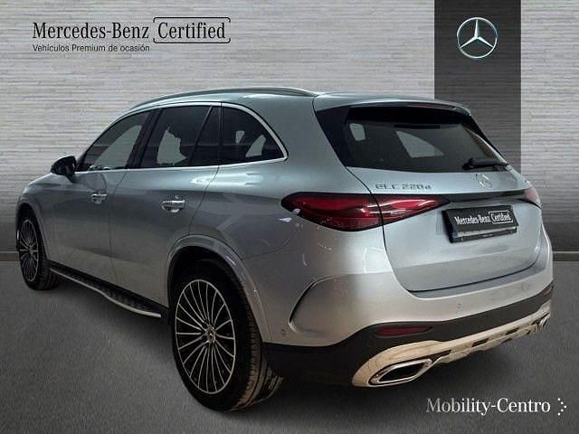 Usado Mercedes GLC220 AMG line 197 CV (144 kW) 2023 Plata hightech