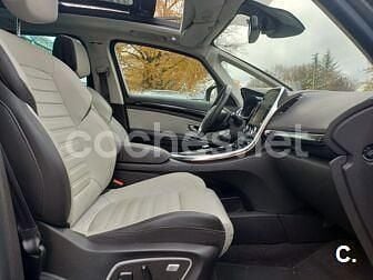 Usado Renault Espace LIMITED 160 CV (117 kW) 2018 Gris / plata Monovolumen