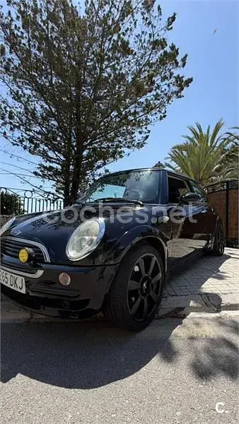 Usado Mini ONE 90 CV (66 kW) 2005 Negro Utilitario