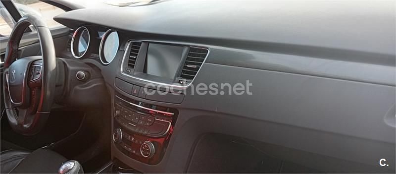 Usado Peugeot 508 SW Allure 140 CV (102 kW) 2012 Negro Familiar