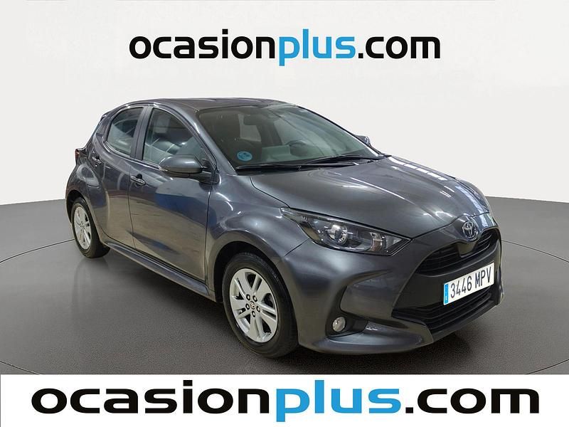Usado Toyota Yaris Edition 125 CV (91 kW) 2024 Gris Utilitario