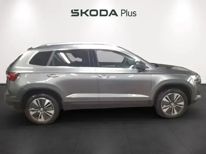 Usado Skoda Karoq Ambition 150 CV (110 kW) 2023 Gris SUV