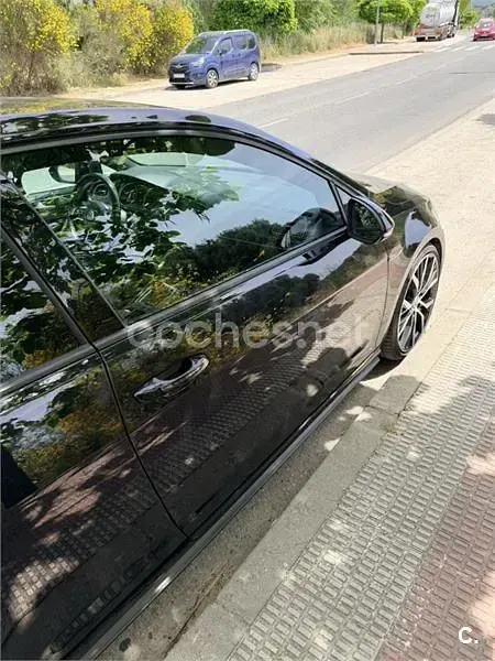 Usado VW Golf VII GTI 230 CV (169 kW) 2016 Negro Berlina